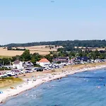 Strandhuset Semesterbostad *