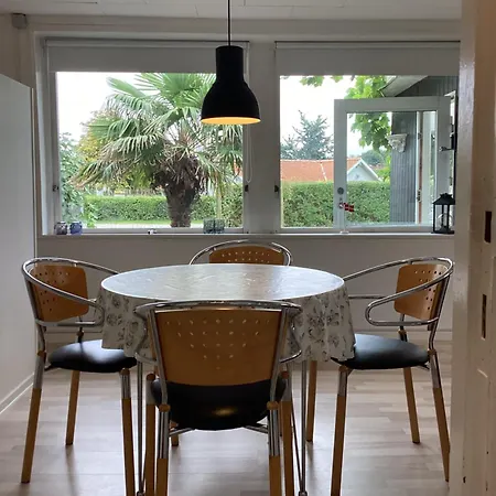 Strandhytten Feriehus