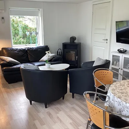 Feriehus Strandhytten *