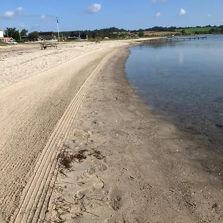Feriehus Strandhytten Broager